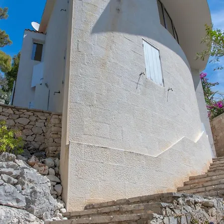 Villa Isolated Art First Raw On Island Brac *