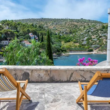 Isolated Art First Raw On Island Brac