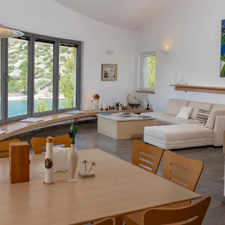 Villa Isolated Art First Raw On Island Brac *